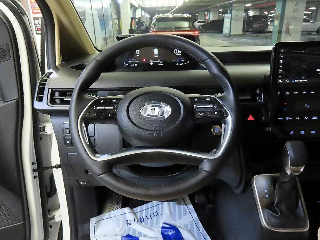 HYUNDAI Staria - Vista 9