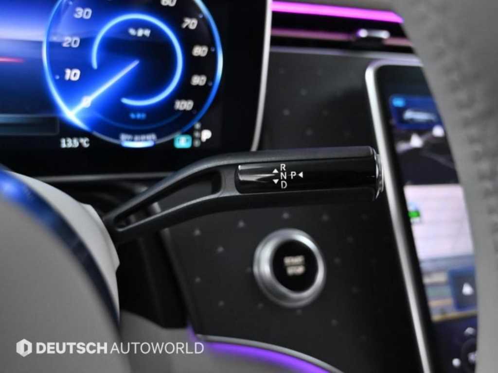 Mercedes Benz EQE - Vista 10