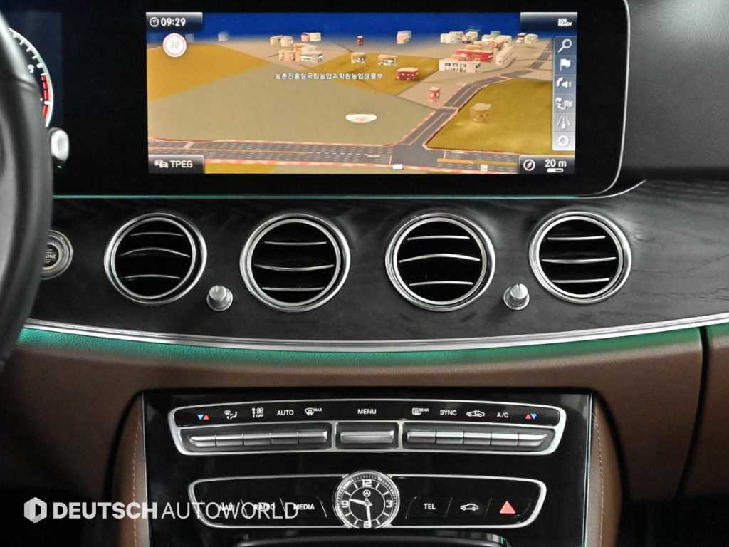 Mercedes Benz E class 2019 Gris - Importación desde Corea - HF Imports Iquique - Foto 14