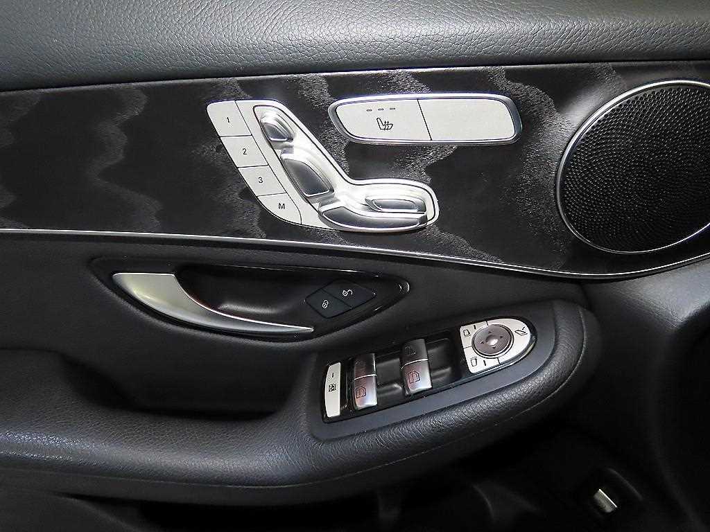 Mercedes Benz GLC Class 2019 Negro - Importación desde Corea - HF Imports Iquique - Foto 14