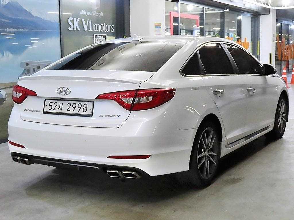 HYUNDAI Sonata - Vista 4