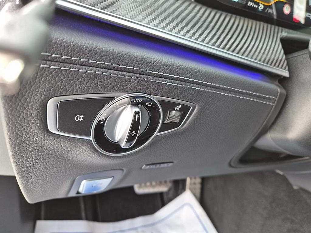 Mercedes Benz AMG GT 2022 Blanco - Importación desde Corea - HF Imports Iquique - Foto 13