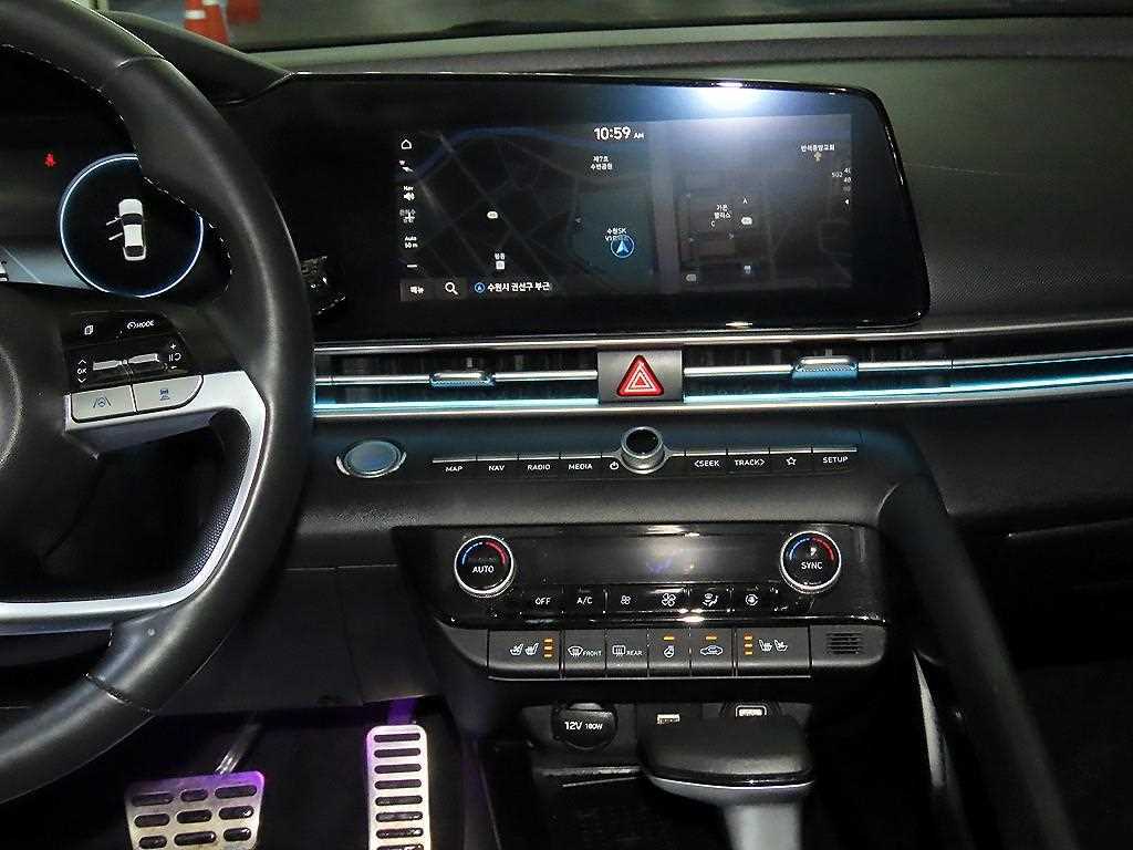 HYUNDAI Avante - Vista 11