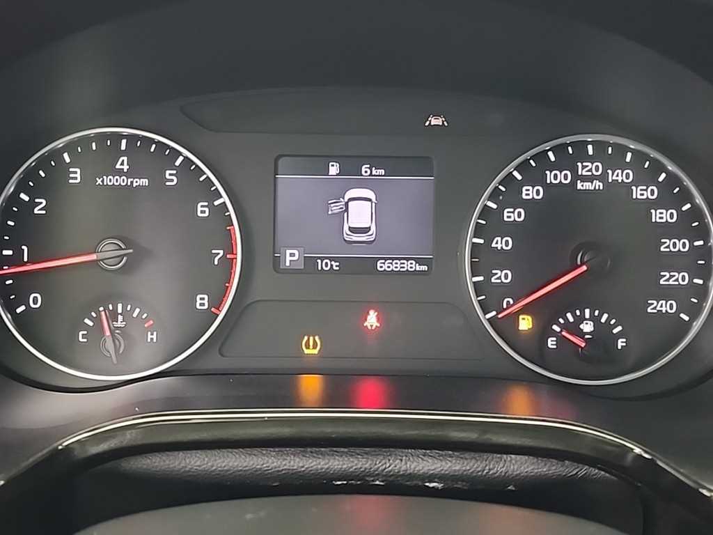 KIA Seltos - Vista 6