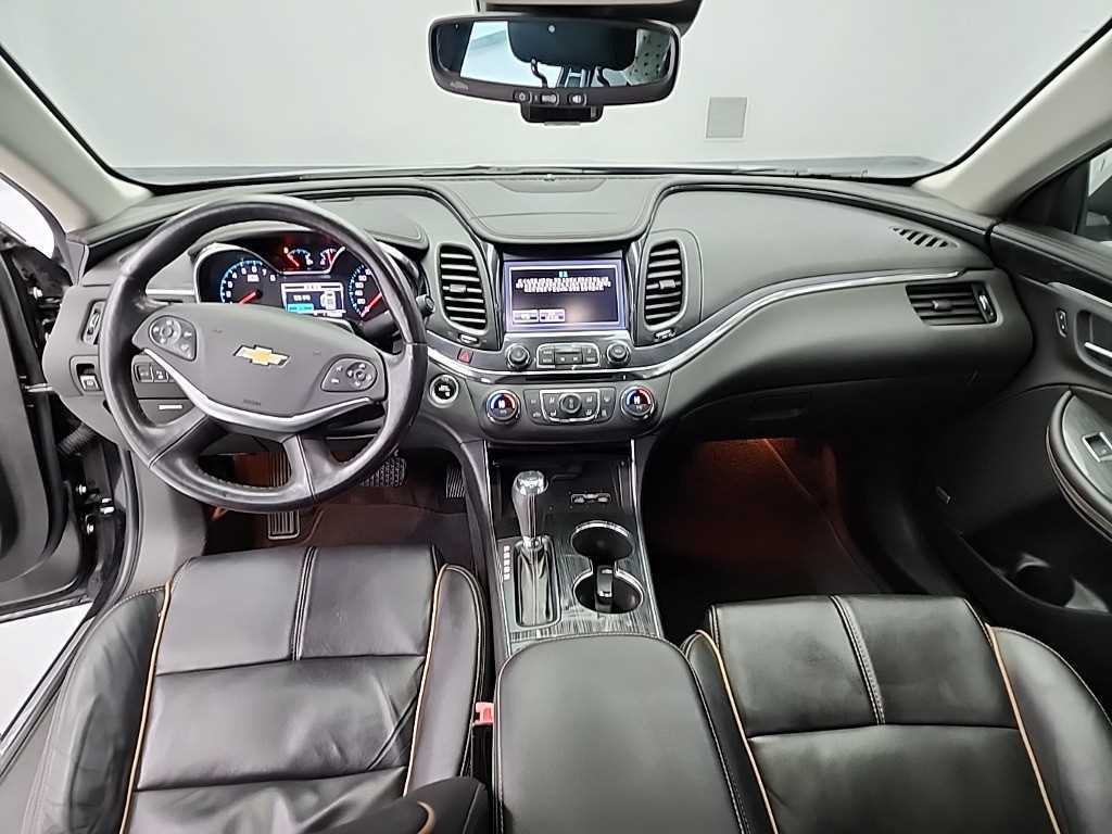 Chevrolet Impala - Vista 7