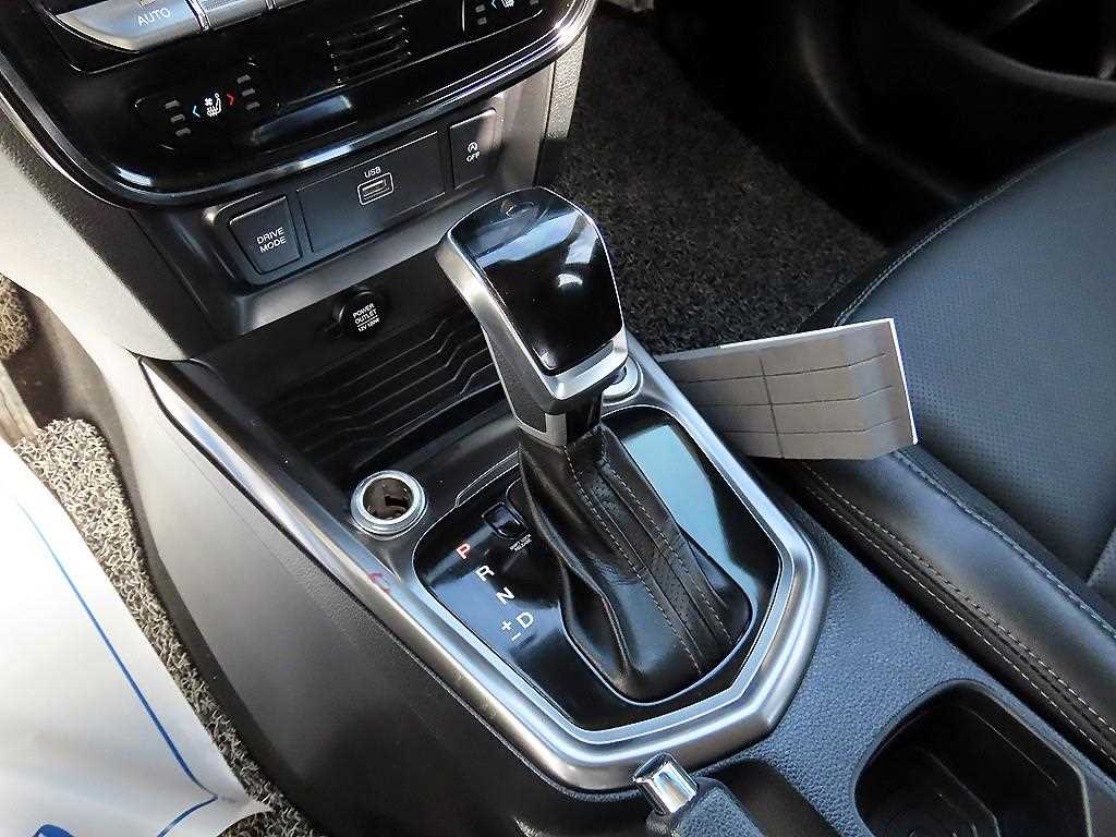 Ssangyong Tivoli - Vista 10