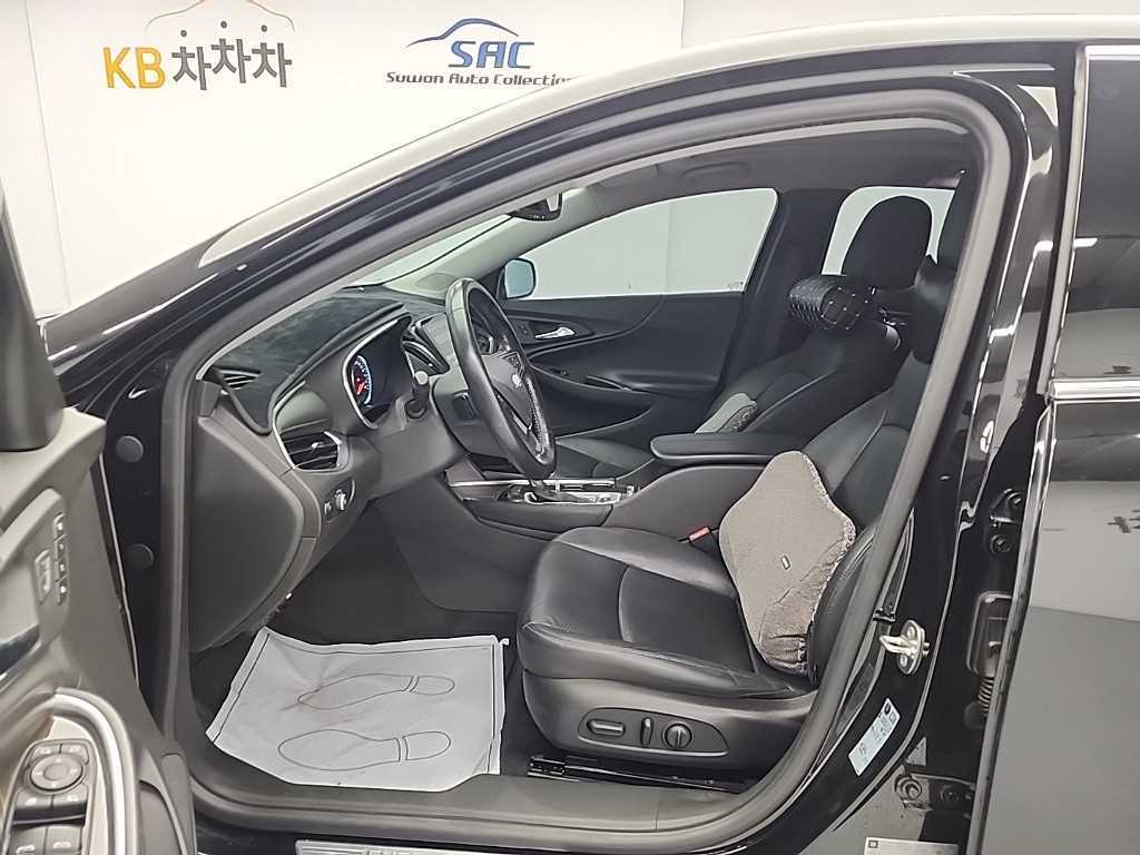 Chevrolet Malibu - Vista 11