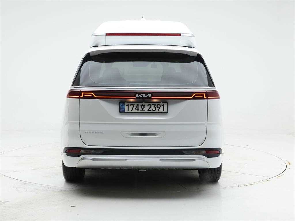 KIA Carnival - Vista 5