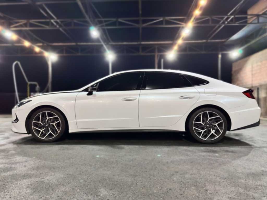 HYUNDAI Sonata - Vista 7