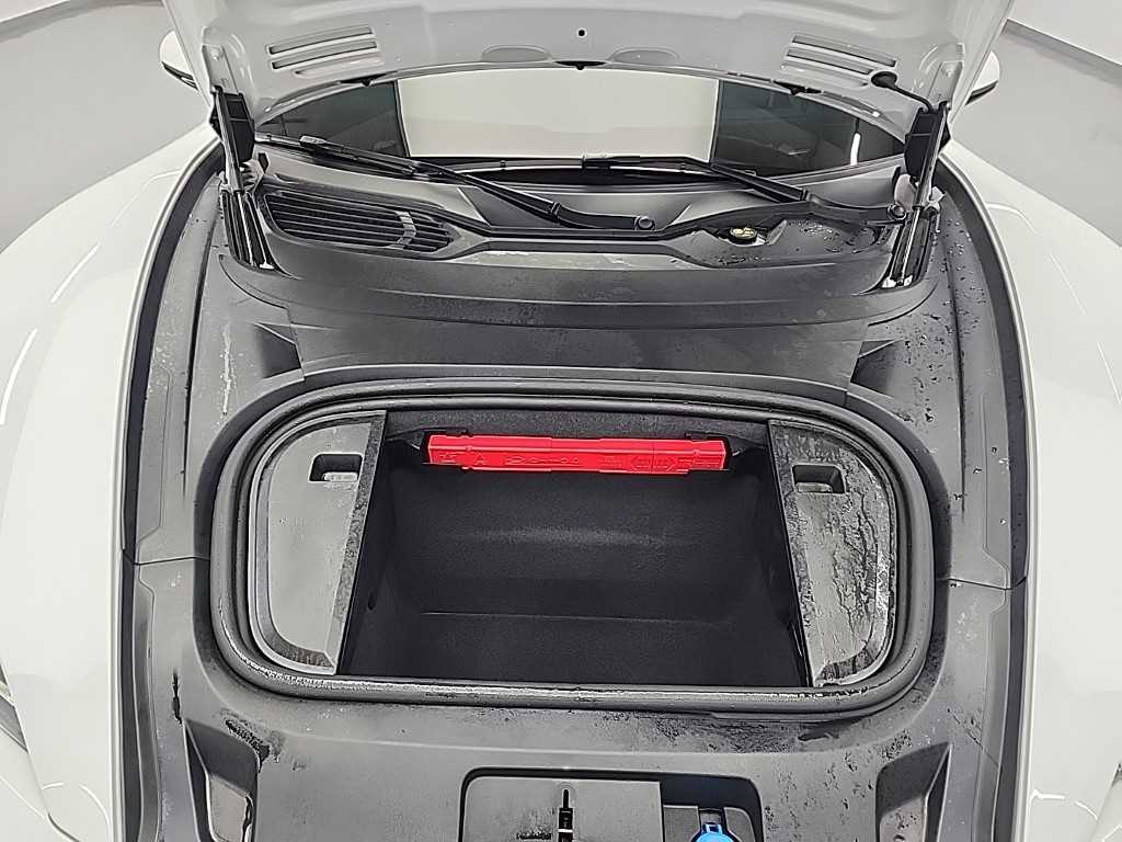 Porsche Taycan - Vista 5