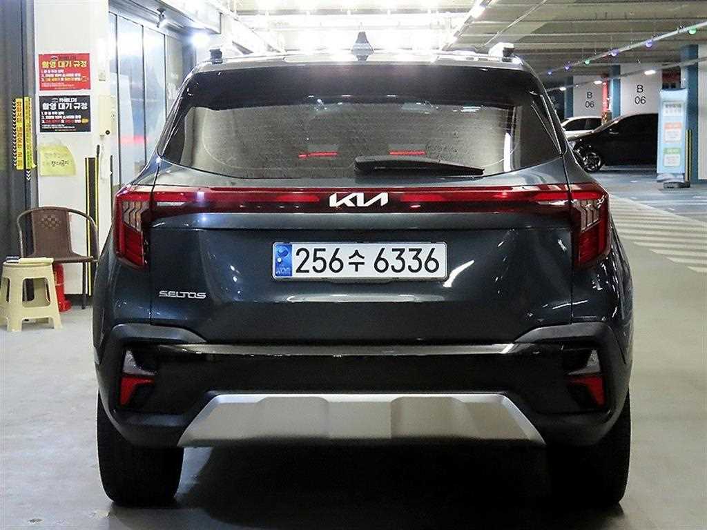 KIA Seltos - Vista 5