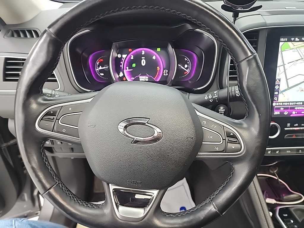 SAMSUNG QM6 - Vista 9