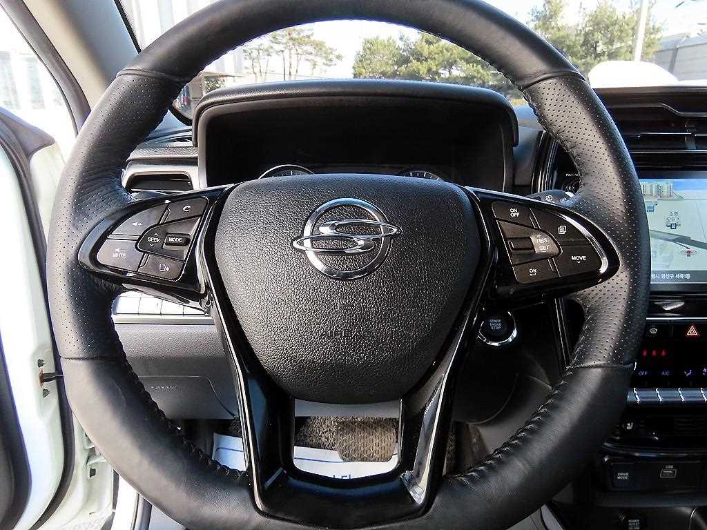 Ssangyong Tivoli - Vista 8