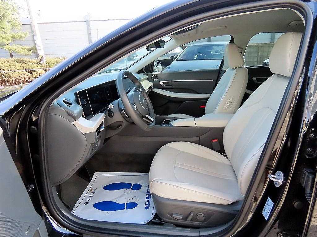 HYUNDAI Sonata - Vista 5