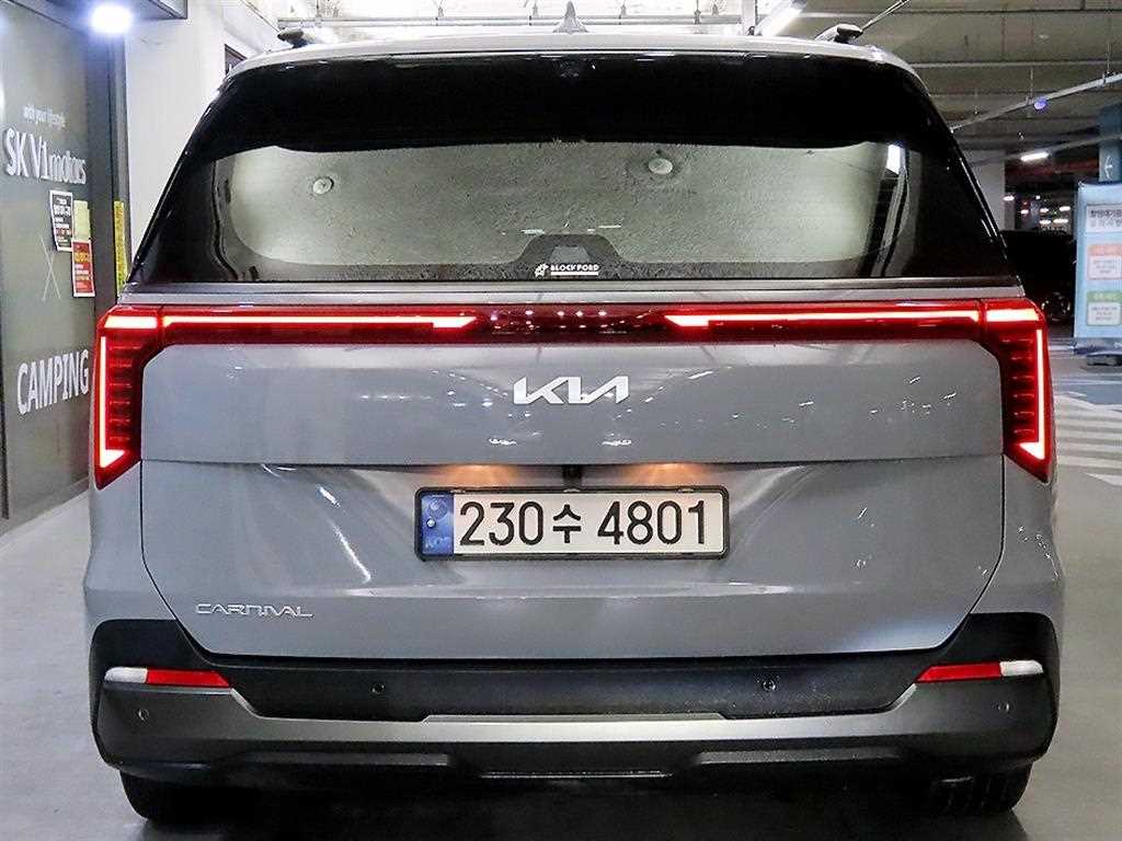 KIA Carnival - Vista 5