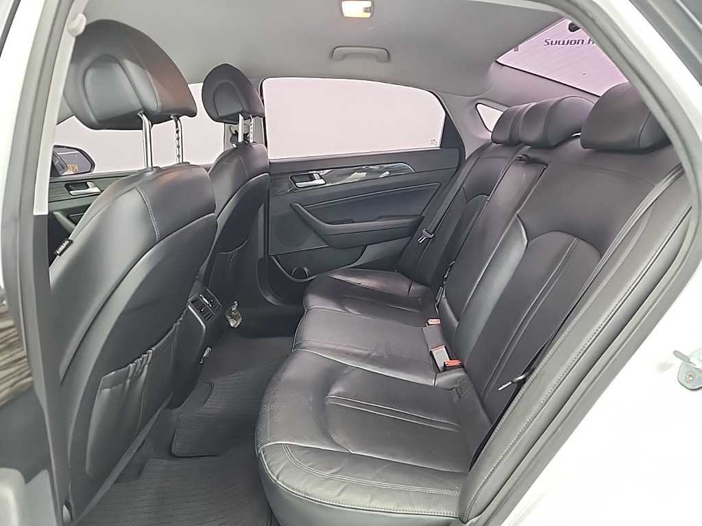 HYUNDAI Sonata - Vista 12