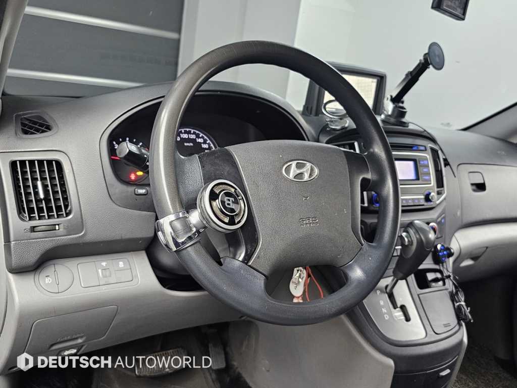 HYUNDAI Starex 2017 Plateado - Importación desde Corea - HF Imports Iquique - Foto 13