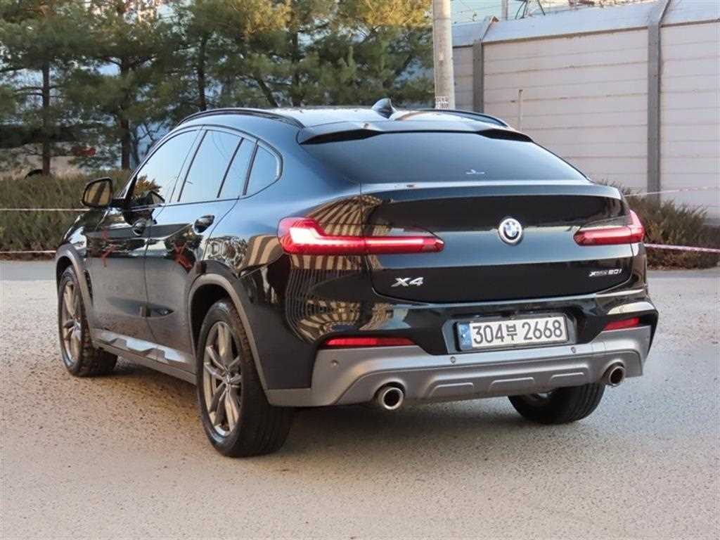 BMW X4 - Vista 3