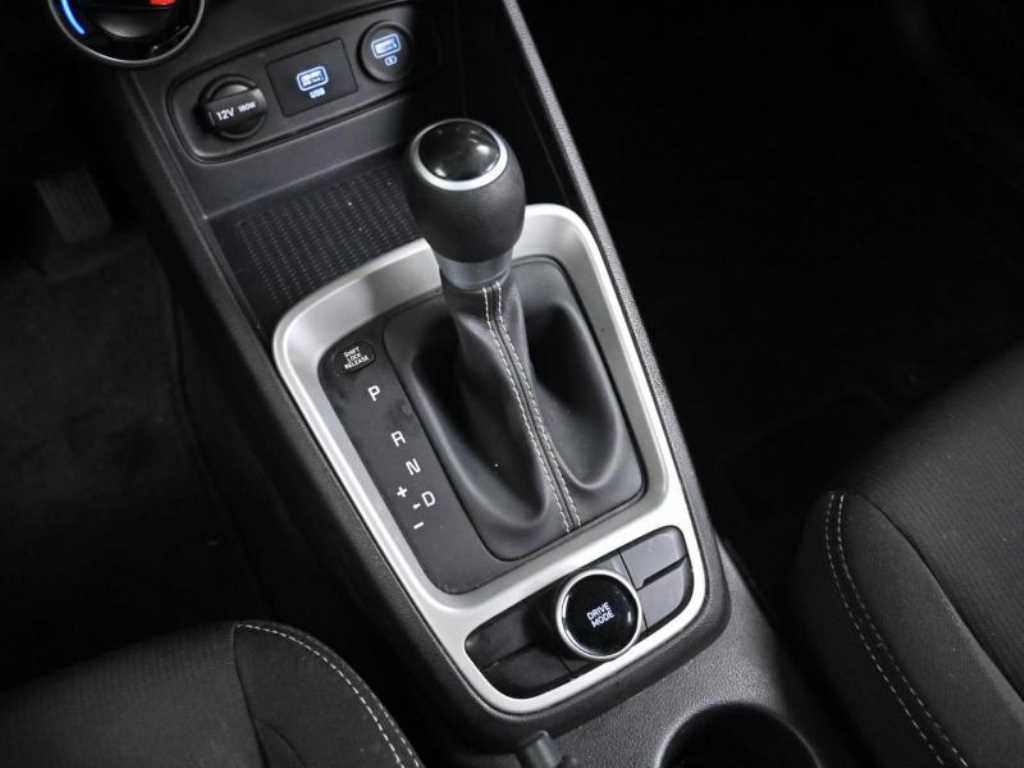 HYUNDAI Venue - Vista 9