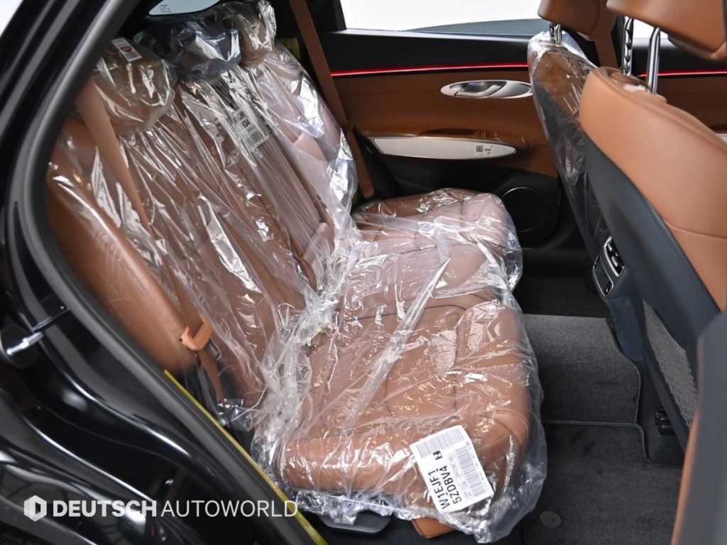 Genesis GV70 - Vista 12