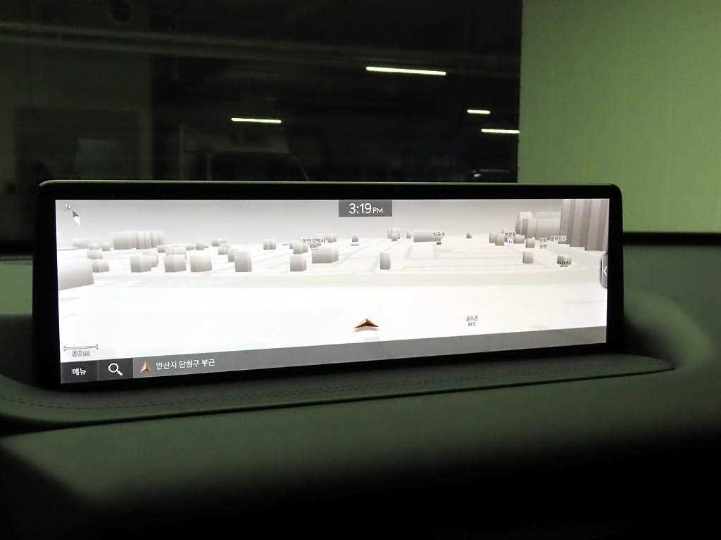 Genesis GV80 - Vista 8