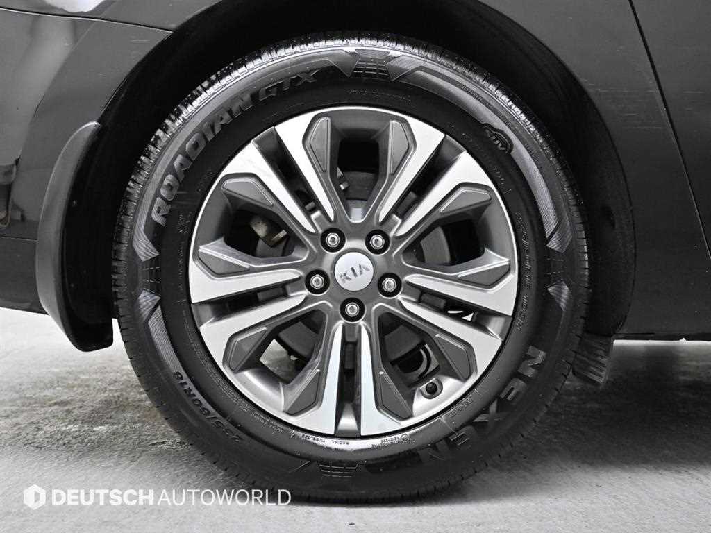 KIA Carnival - Vista 6