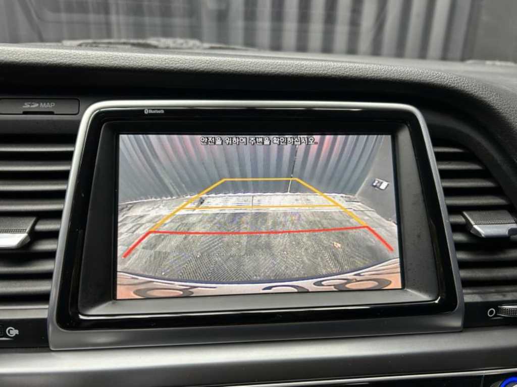 HYUNDAI Sonata - Vista 12