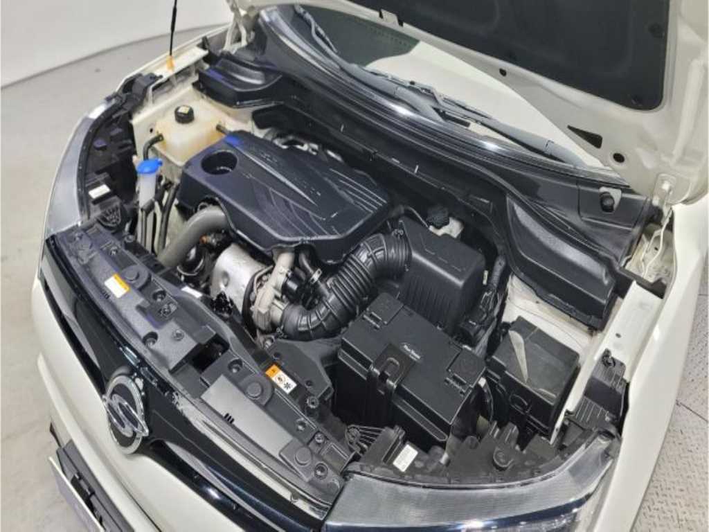 Ssangyong Tivoli - Vista 11