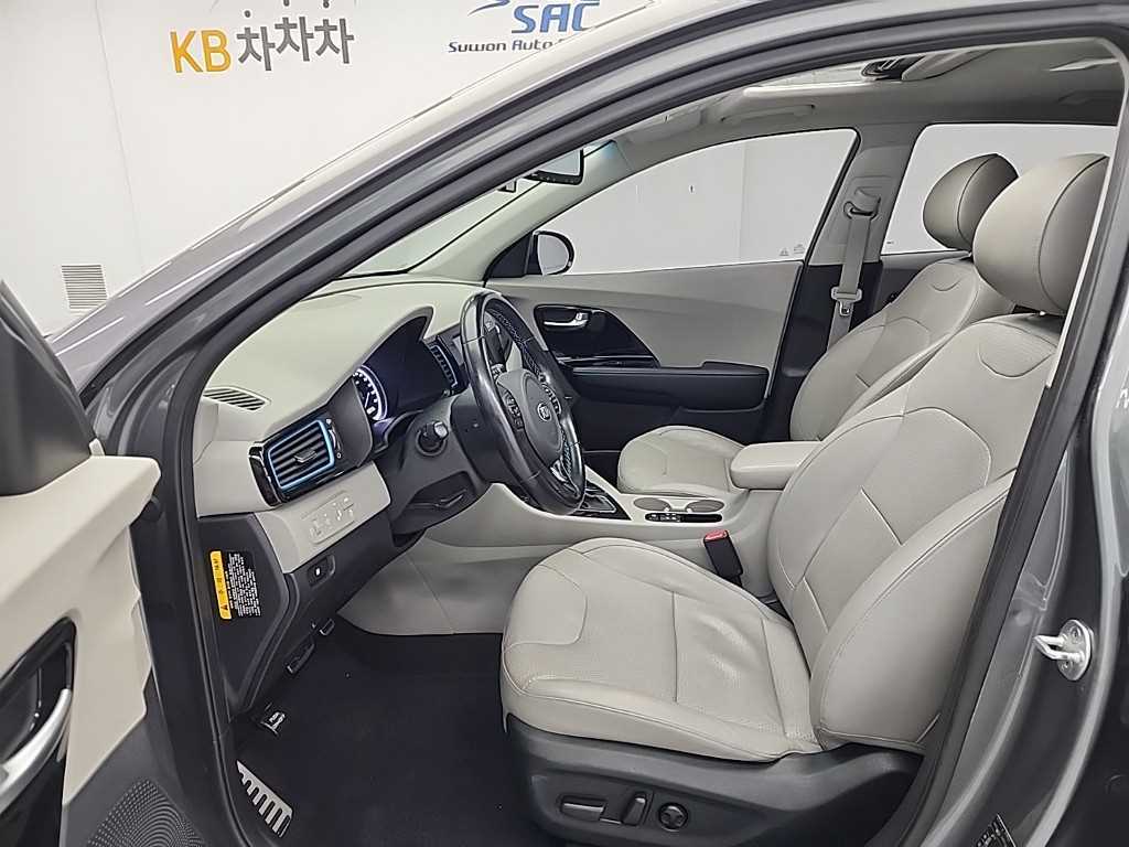 KIA Niro - Vista 11