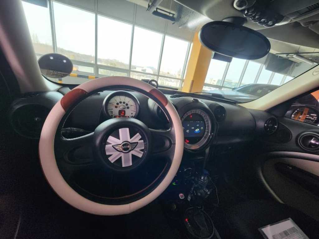 Mini Countryman - Vista 9