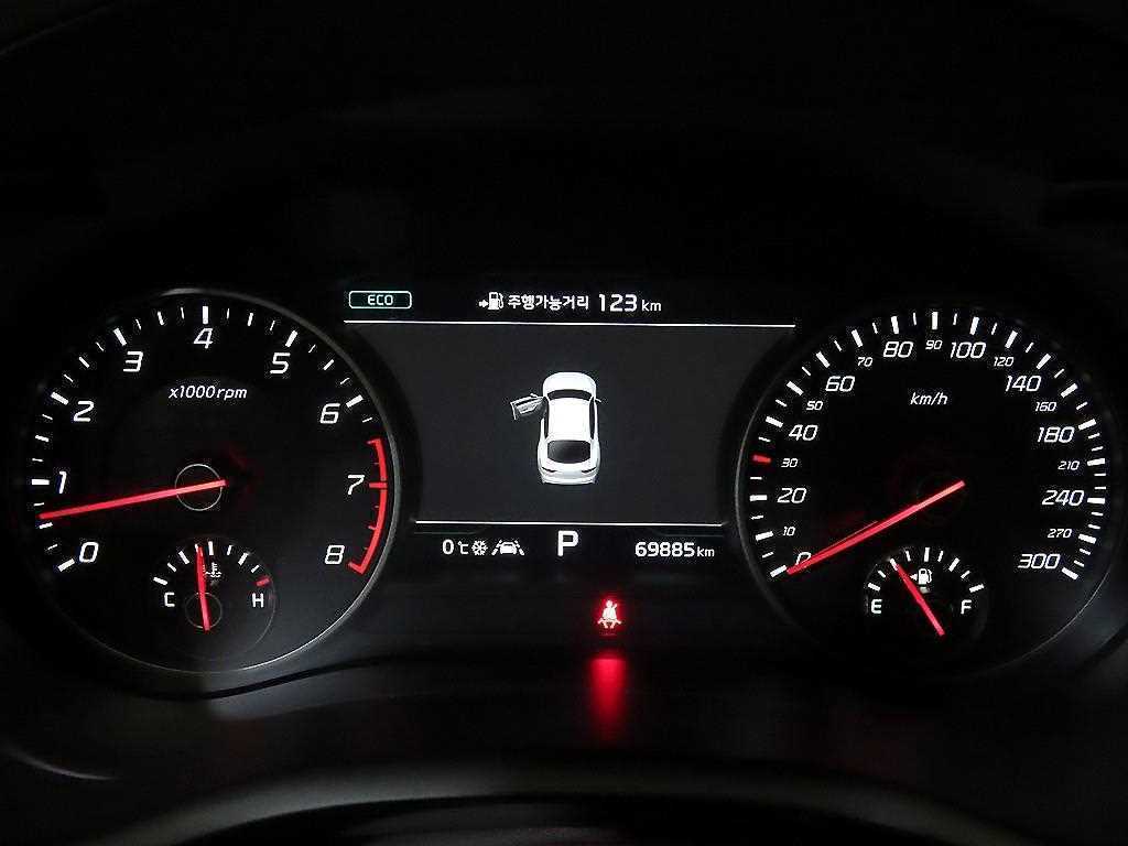 KIA Stinger - Vista 9