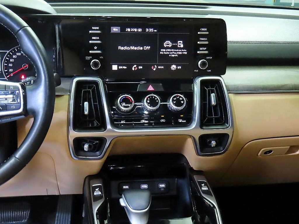 KIA Sorento - Vista 12