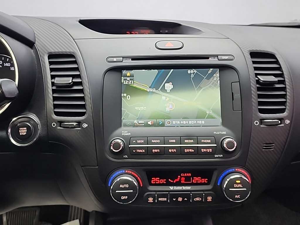 KIA K3 - Vista 10