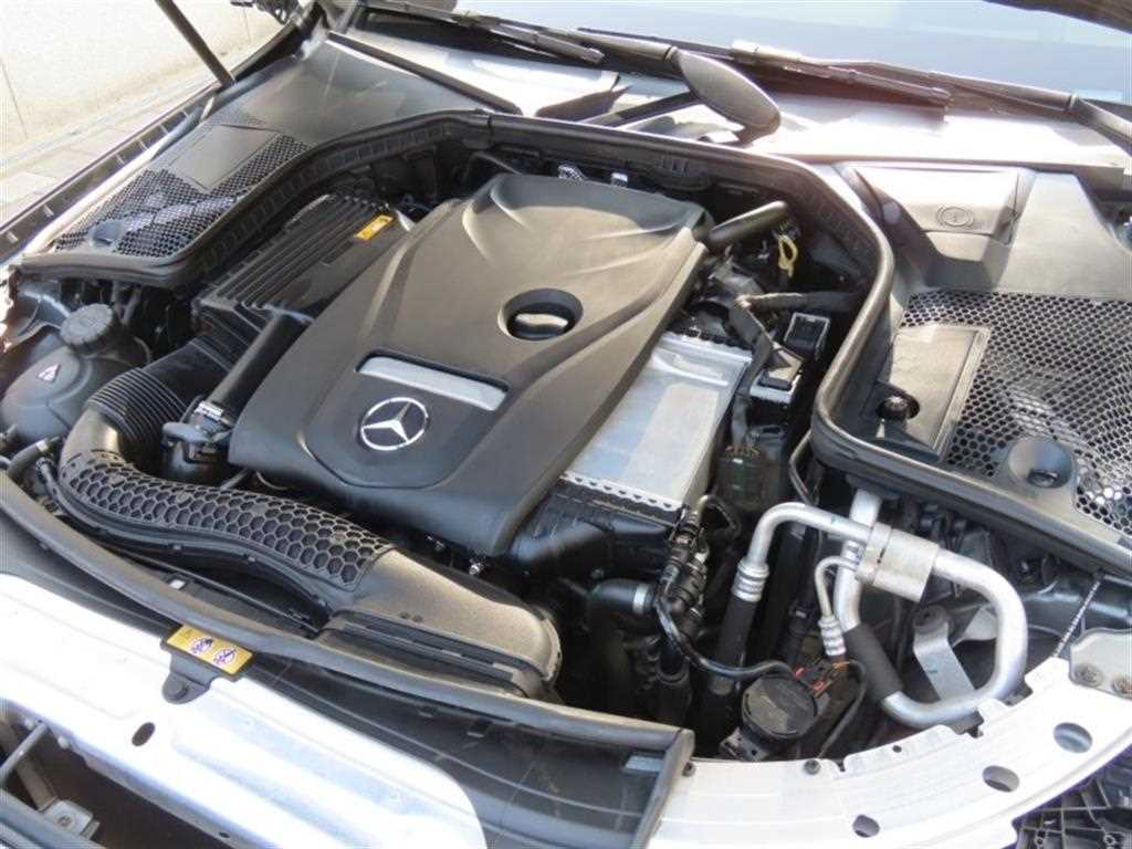 Mercedes Benz C Class 2018 Gris - Importación desde Corea - HF Imports Iquique - Foto 20