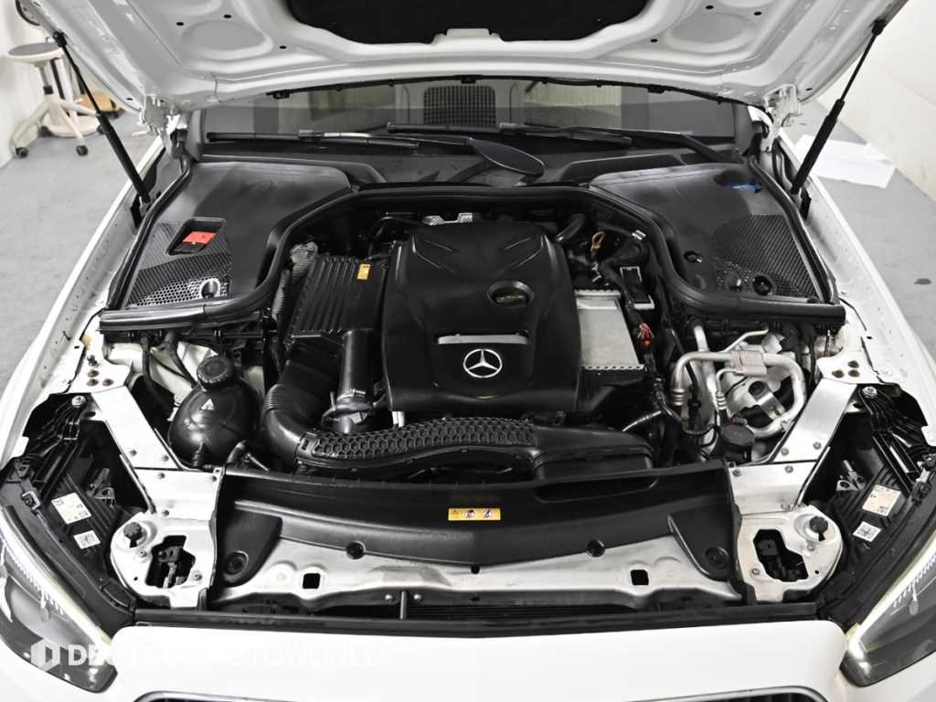 Mercedes Benz E class - Vista 6