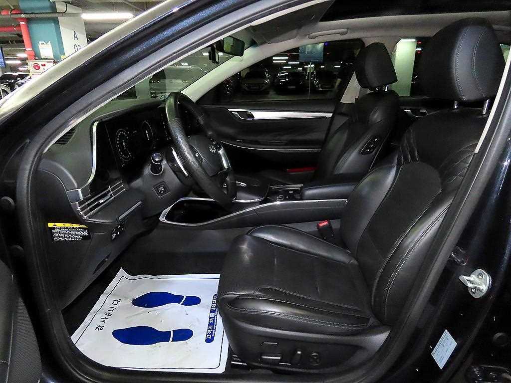 HYUNDAI Grandeur - Vista 6