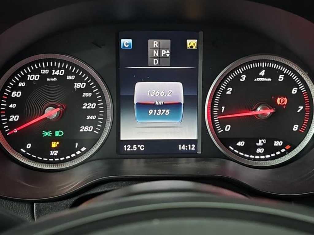 Mercedes Benz C Class - Vista 7