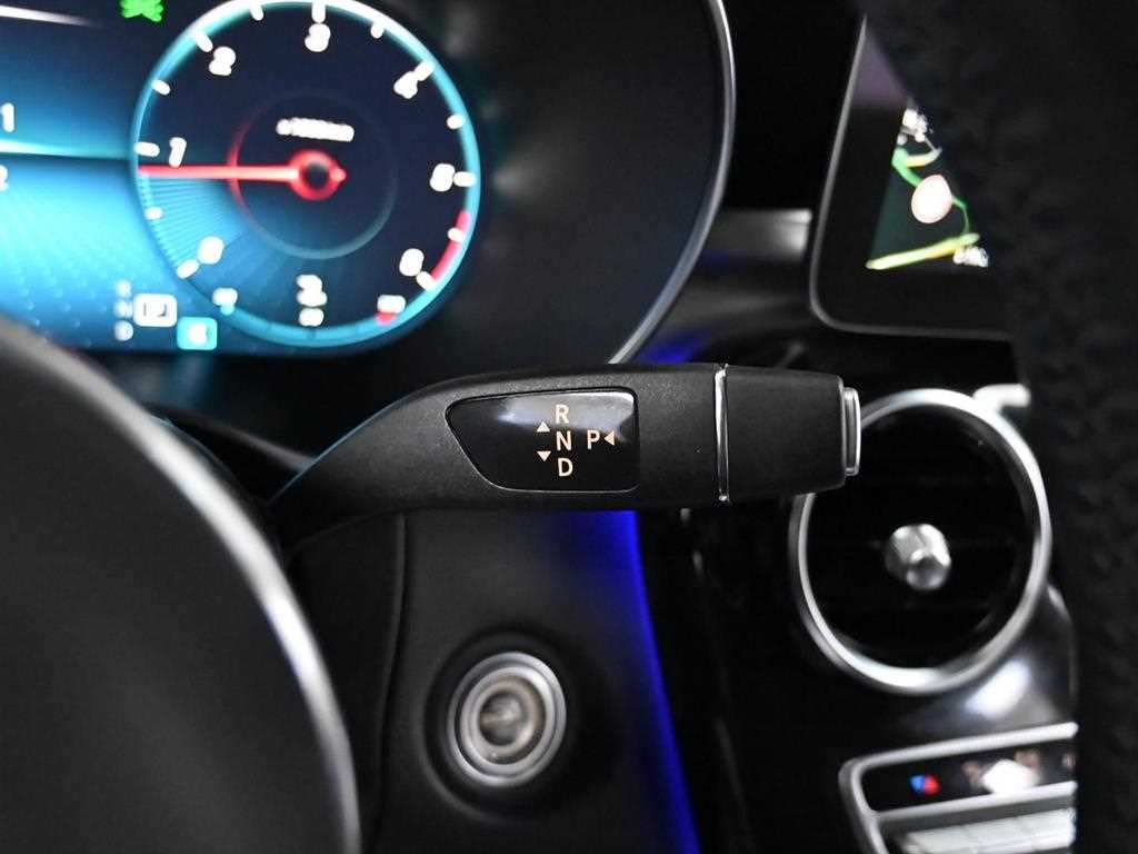 Mercedes Benz GLC Class - Vista 12