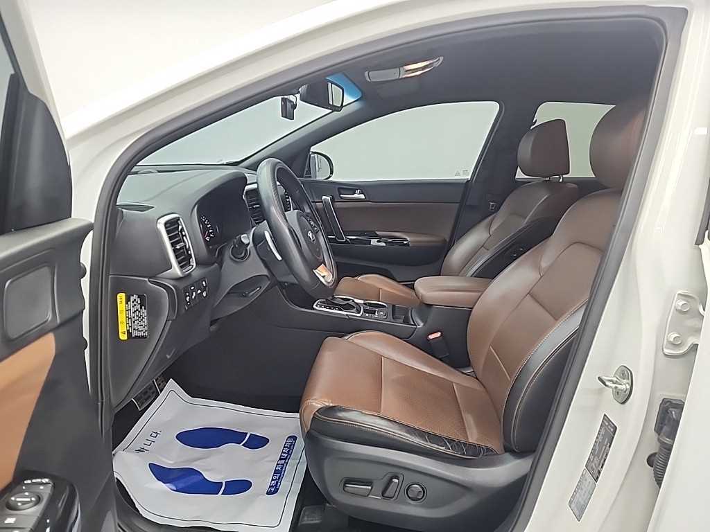 KIA Sportage - Vista 11