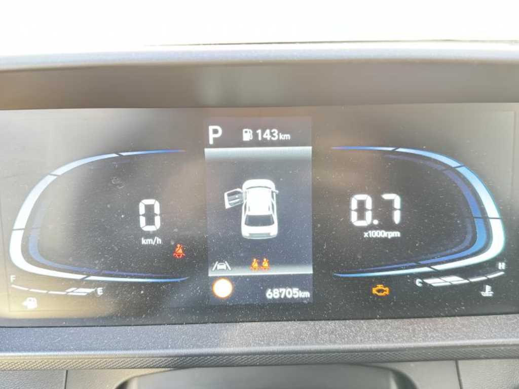 HYUNDAI Casper - Vista 5