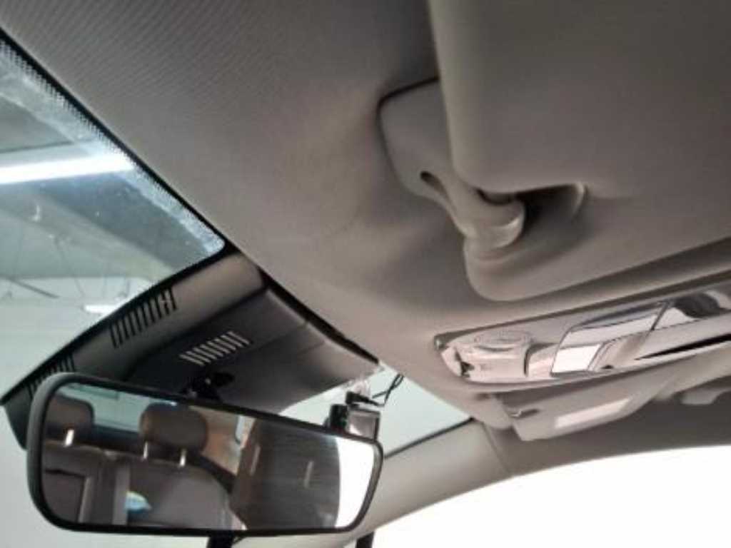 KIA Sportage - Vista 5