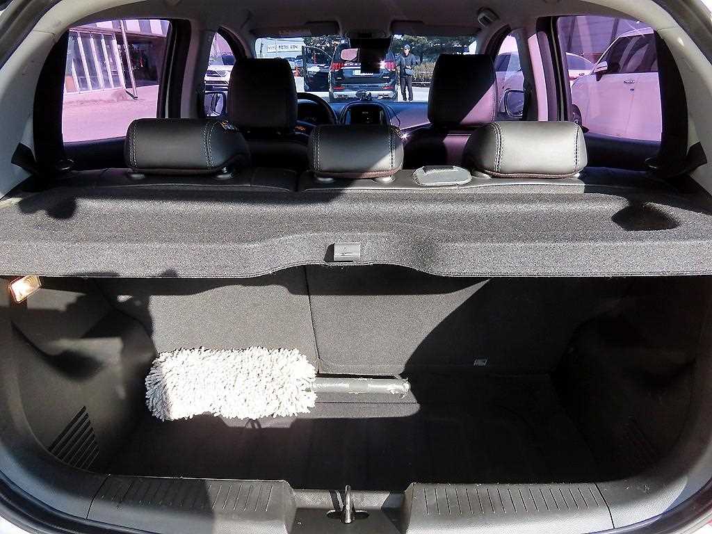 Chevrolet Spark 2019 Blanco - Importación desde Corea - HF Imports Iquique - Foto 18