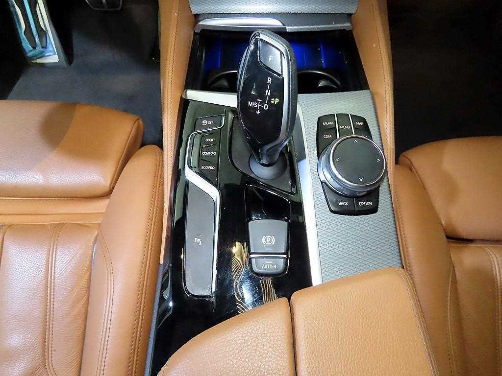 BMW 5 Series - Vista 12