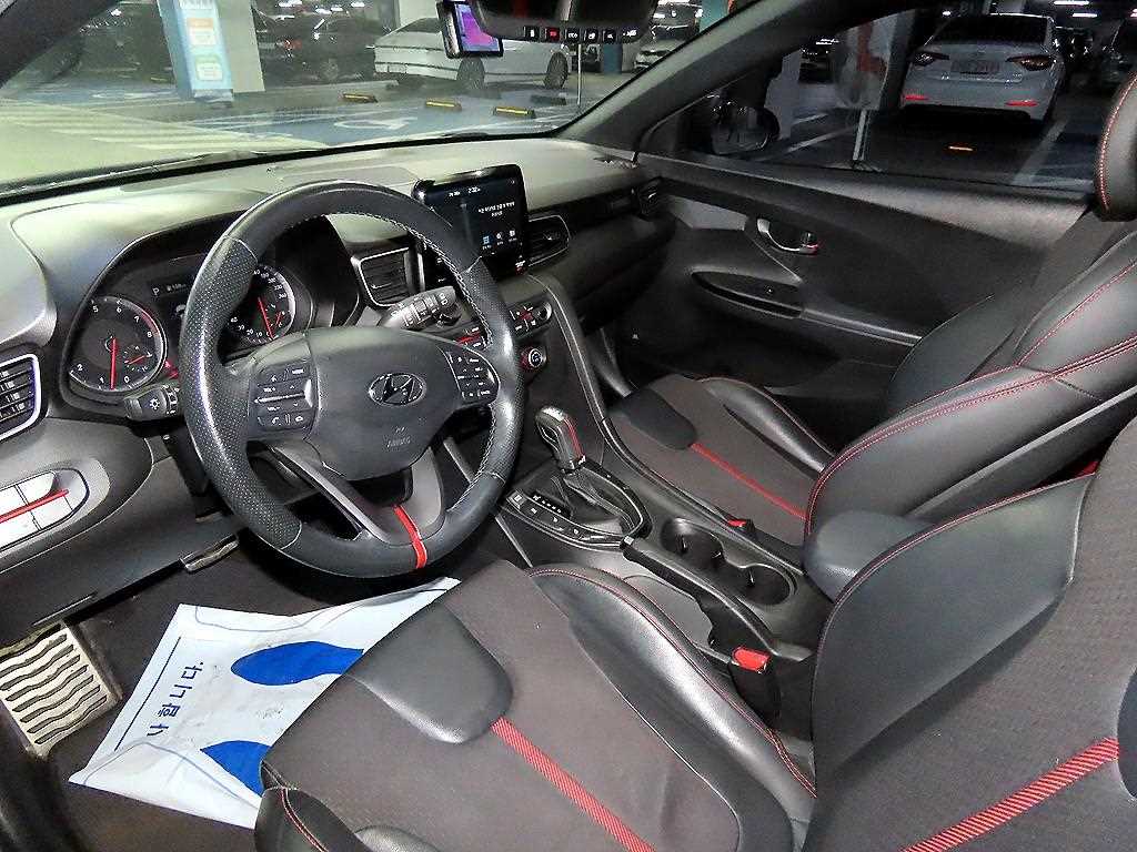 HYUNDAI Veloster - Vista 10