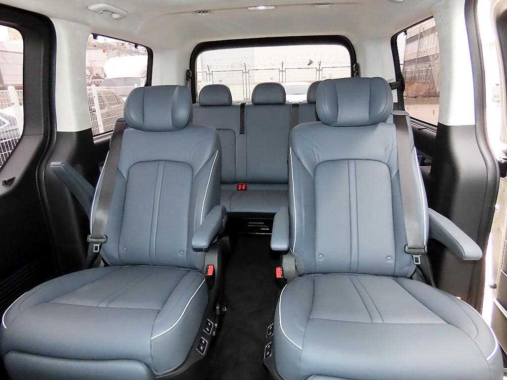 HYUNDAI Staria - Vista 7