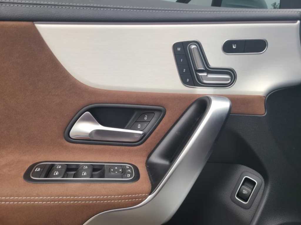 Mercedes Benz CLA Class - Vista 9