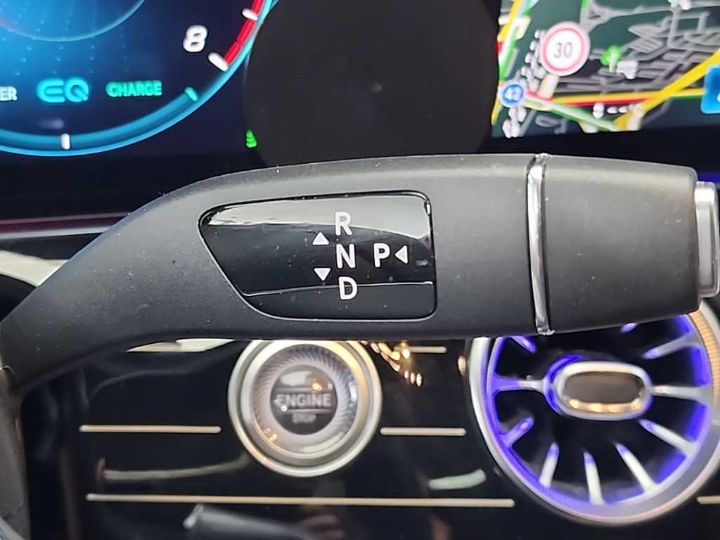 Mercedes Benz E class - Vista 8