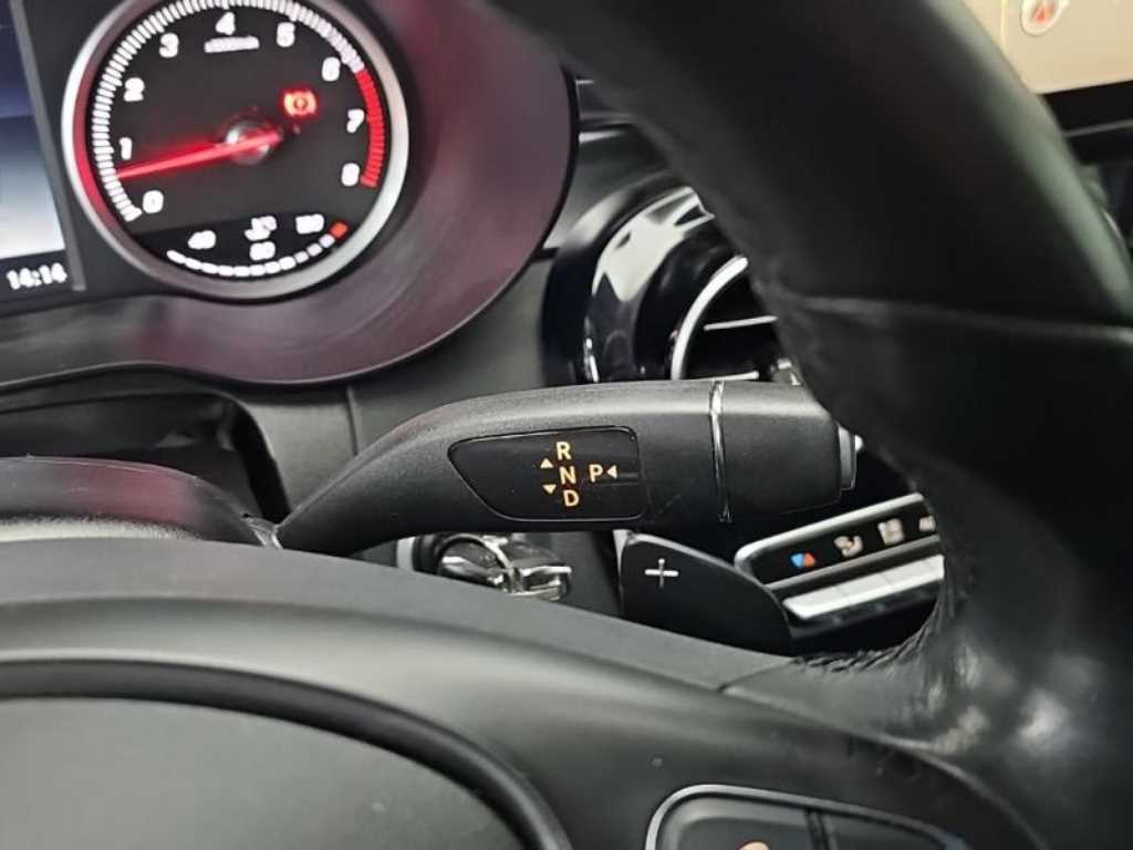 Mercedes Benz C Class - Vista 12