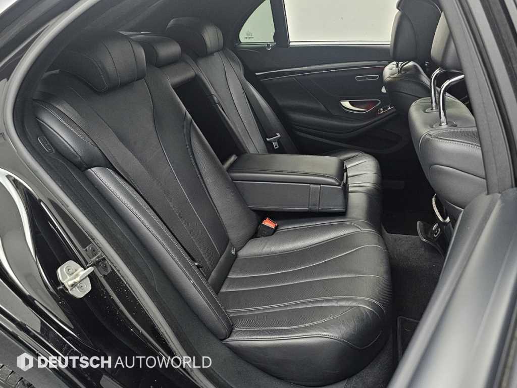Mercedes Benz S Class - Vista 12