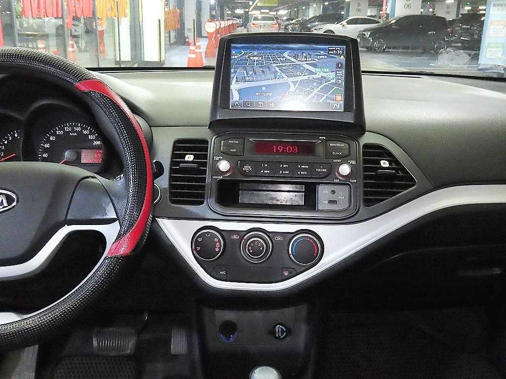 KIA Morning - Vista 11